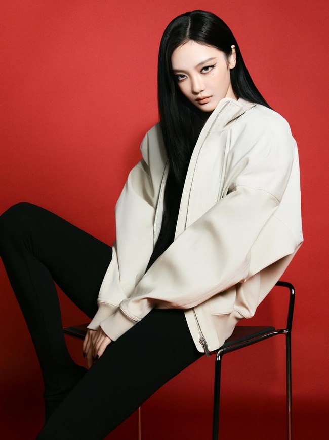 Ningning aespa Jadi Wajah Baru Gucci, Gaya Minimalis Edgy-nya Curi Perhatian Dunia